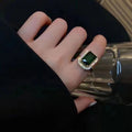 Smaragdgrüner Ring